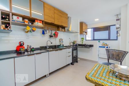 Apartamento à venda com 101m², 3 quartos e 1 vaga Apartamento à venda com 101m², 3 quartos e 1 vagaCozinha