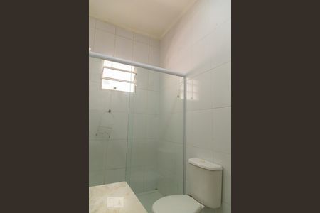 Casa à venda com 240m², 3 quartos e 4 vagas Casa à venda com 240m², 3 quartos e 4 vagasBanheiro da suíte 3