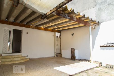 Casa à venda com 240m², 3 quartos e 4 vagas Casa à venda com 240m², 3 quartos e 4 vagasGaragem