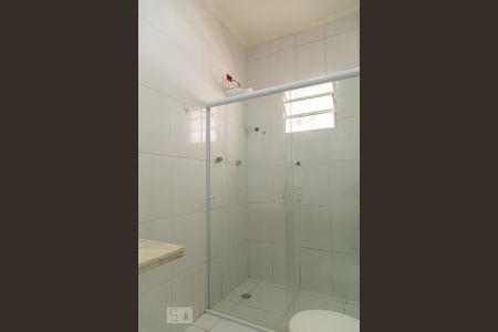 Casa à venda com 240m², 3 quartos e 4 vagas Casa à venda com 240m², 3 quartos e 4 vagasBanheiro da suíte 3