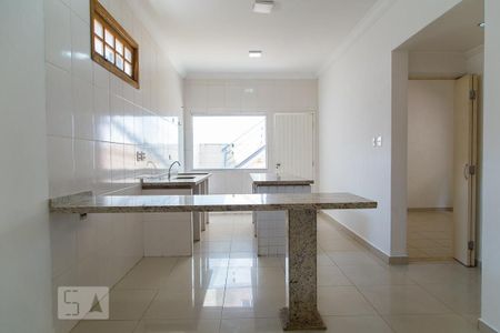 Casa à venda com 240m², 3 quartos e 4 vagas Casa à venda com 240m², 3 quartos e 4 vagasCozinha