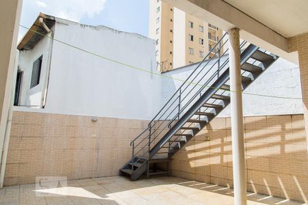 Casa à venda com 240m², 3 quartos e 4 vagas Casa à venda com 240m², 3 quartos e 4 vagasQuintal