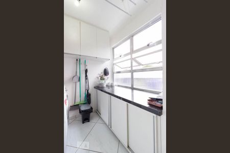 Apartamento à venda com 78m², 2 quartos e 2 vagasÁrea de serviço