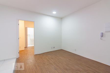 Sala de apartamento para alugar com 1 quarto, 30m² em Presidente Altino, Osasco