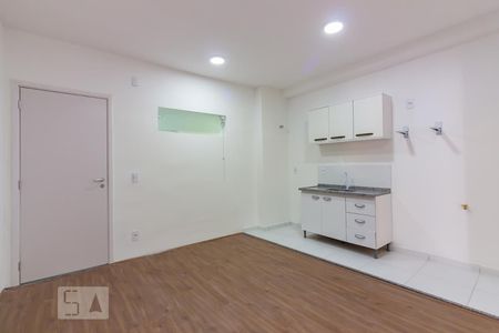 Sala de apartamento para alugar com 1 quarto, 30m² em Presidente Altino, Osasco