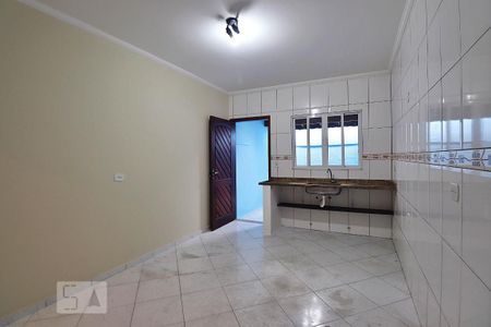 Casa para alugar com 103m², 2 quartos e 2 vagasCozinha