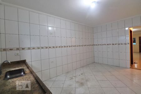 Casa para alugar com 103m², 2 quartos e 2 vagasCozinha