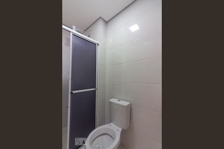Banheiro de apartamento para alugar com 1 quarto, 30m² em Presidente Altino, Osasco