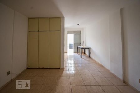 Apartamento à venda com 38m², 1 quarto e sem vagaSala/Quarto