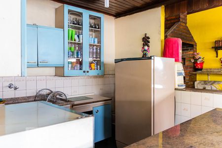 Casa à venda com 600m², 4 quartos e 5 vagas Casa à venda com 600m², 4 quartos e 5 vagasEspaço Gourmet