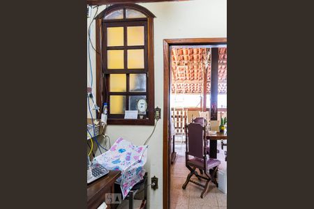 Casa à venda com 600m², 4 quartos e 5 vagas Casa à venda com 600m², 4 quartos e 5 vagasEscritório