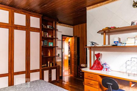 Casa à venda com 600m², 4 quartos e 5 vagas Casa à venda com 600m², 4 quartos e 5 vagasSuíte 1