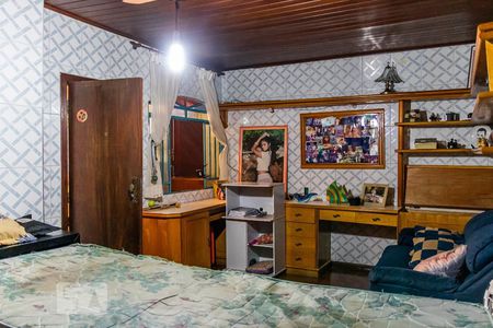 Casa à venda com 600m², 4 quartos e 5 vagas Casa à venda com 600m², 4 quartos e 5 vagasQuarto 1