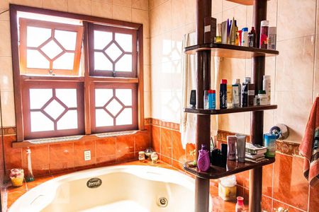 Casa à venda com 600m², 4 quartos e 5 vagas Casa à venda com 600m², 4 quartos e 5 vagasBanheiro da Suíte Master