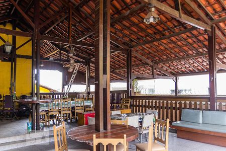 Casa à venda com 600m², 4 quartos e 5 vagas Casa à venda com 600m², 4 quartos e 5 vagasEspaço Gourmet