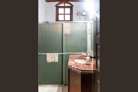 Casa à venda com 600m², 4 quartos e 5 vagas Casa à venda com 600m², 4 quartos e 5 vagasBanheiro da Suíte 1