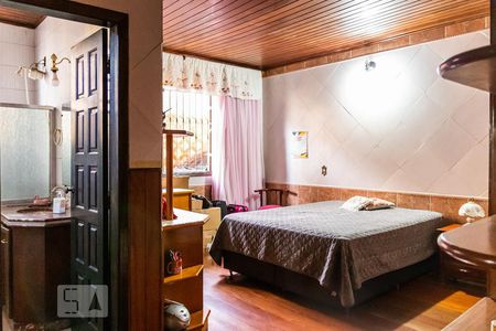 Casa à venda com 600m², 4 quartos e 5 vagas Casa à venda com 600m², 4 quartos e 5 vagasSuíte 1