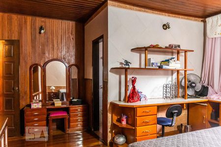 Casa à venda com 600m², 4 quartos e 5 vagas Casa à venda com 600m², 4 quartos e 5 vagasSuíte 1