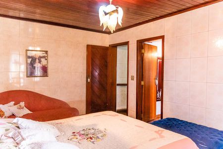 Casa à venda com 600m², 4 quartos e 5 vagas Casa à venda com 600m², 4 quartos e 5 vagasSuíte Master