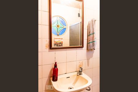 Casa à venda com 600m², 4 quartos e 5 vagas Casa à venda com 600m², 4 quartos e 5 vagasBanheiro 3