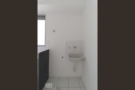 Área de serviço de apartamento para alugar com 2 quartos, 50m² em Jardim Europa, Sorocaba