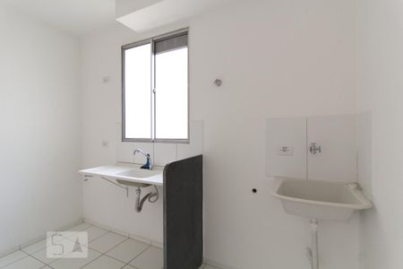 Área de serviço de apartamento para alugar com 2 quartos, 50m² em Jardim Europa, Sorocaba