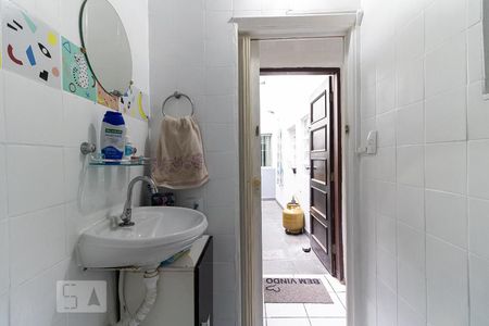 Casa à venda com 180m², 3 quartos e 1 vagaBanheiro de Serviço