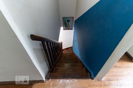 Casa à venda com 180m², 3 quartos e 1 vagaEscada