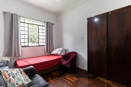 Sala de Vídeo de casa à venda com 3 quartos, 180m² em Cambuci, São Paulo