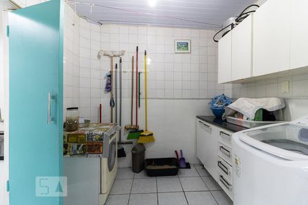 Casa à venda com 180m², 3 quartos e 1 vagaLavanderia