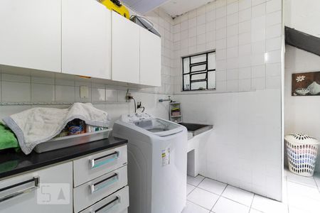 Casa à venda com 180m², 3 quartos e 1 vagaLavanderia
