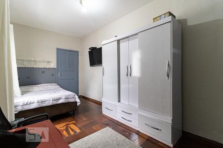 Casa à venda com 180m², 3 quartos e 1 vagaSuíte