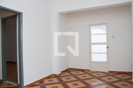 Casa para alugar com 80m², 2 quartos e sem vagaSala