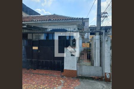 Casa para alugar com 80m², 2 quartos e sem vagaFachada