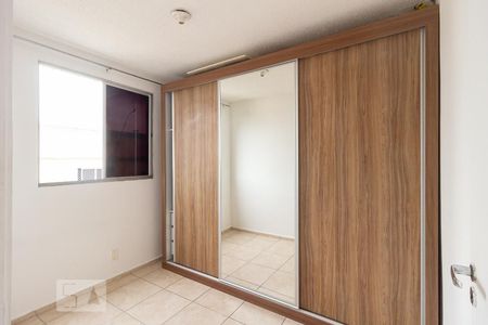 Quarto 1 de apartamento para alugar com 2 quartos, 48m² em Guaratiba, Rio de Janeiro