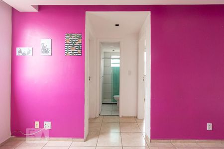 Sala de apartamento para alugar com 2 quartos, 48m² em Guaratiba, Rio de Janeiro