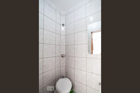 Casa à venda com 197m², 3 quartos e 4 vagasBanheiro de Serviço