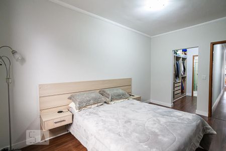 Casa à venda com 197m², 3 quartos e 4 vagasSuíte