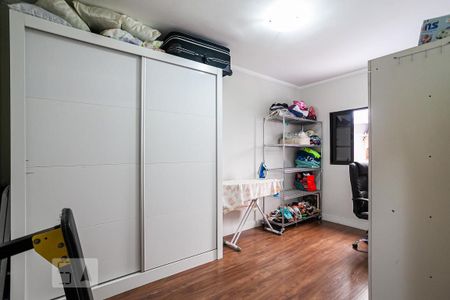 Casa à venda com 197m², 3 quartos e 4 vagasQuarto 2