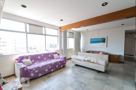Sala de apartamento para alugar com 6 quartos, 150m² em São Cristóvão, Rio de Janeiro