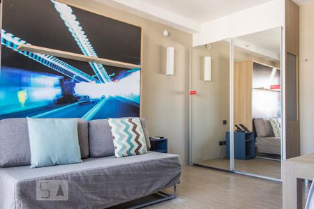 Sala de apartamento à venda com 1 quarto, 30m² em Alphaville Industrial, Barueri