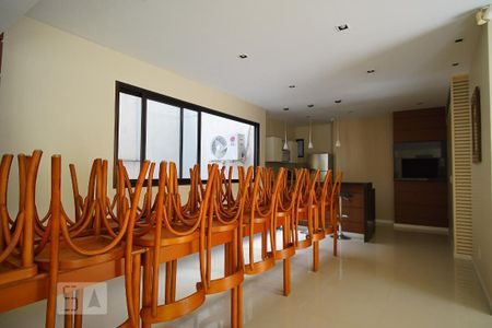 Apartamento para alugar com 86m², 2 quartos e 2 vagasÁrea comum - Salão de festas