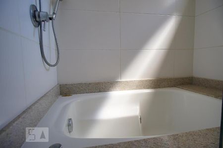 Apartamento para alugar com 86m², 2 quartos e 2 vagasBanheiro da Suíte 1