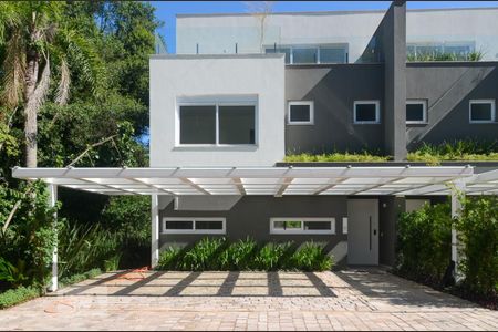 Casa de condomínio à venda com 276m², 3 quartos e 3 vagasFachada