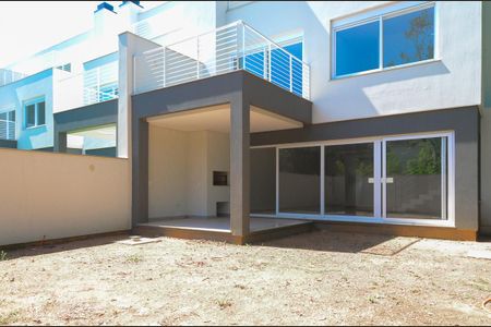 Casa de condomínio à venda com 276m², 3 quartos e 3 vagasFachada