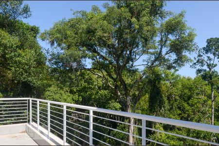 Casa de condomínio à venda com 276m², 3 quartos e 3 vagasvaranda