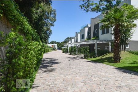 Casa de condomínio à venda com 276m², 3 quartos e 3 vagasÁrea comum