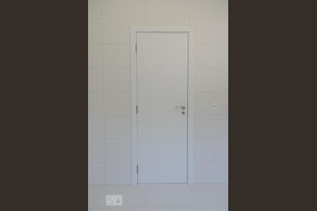 Casa de condomínio à venda com 276m², 3 quartos e 3 vagassuíte 2