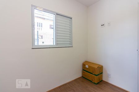 Quarto 2 de apartamento para alugar com 2 quartos, 40m² em Presidente Altino, Osasco