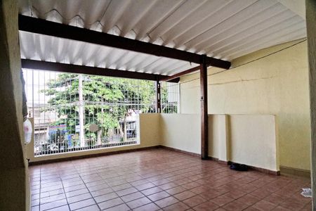 Casa à venda com 280m², 3 quartos e 2 vagasSacada